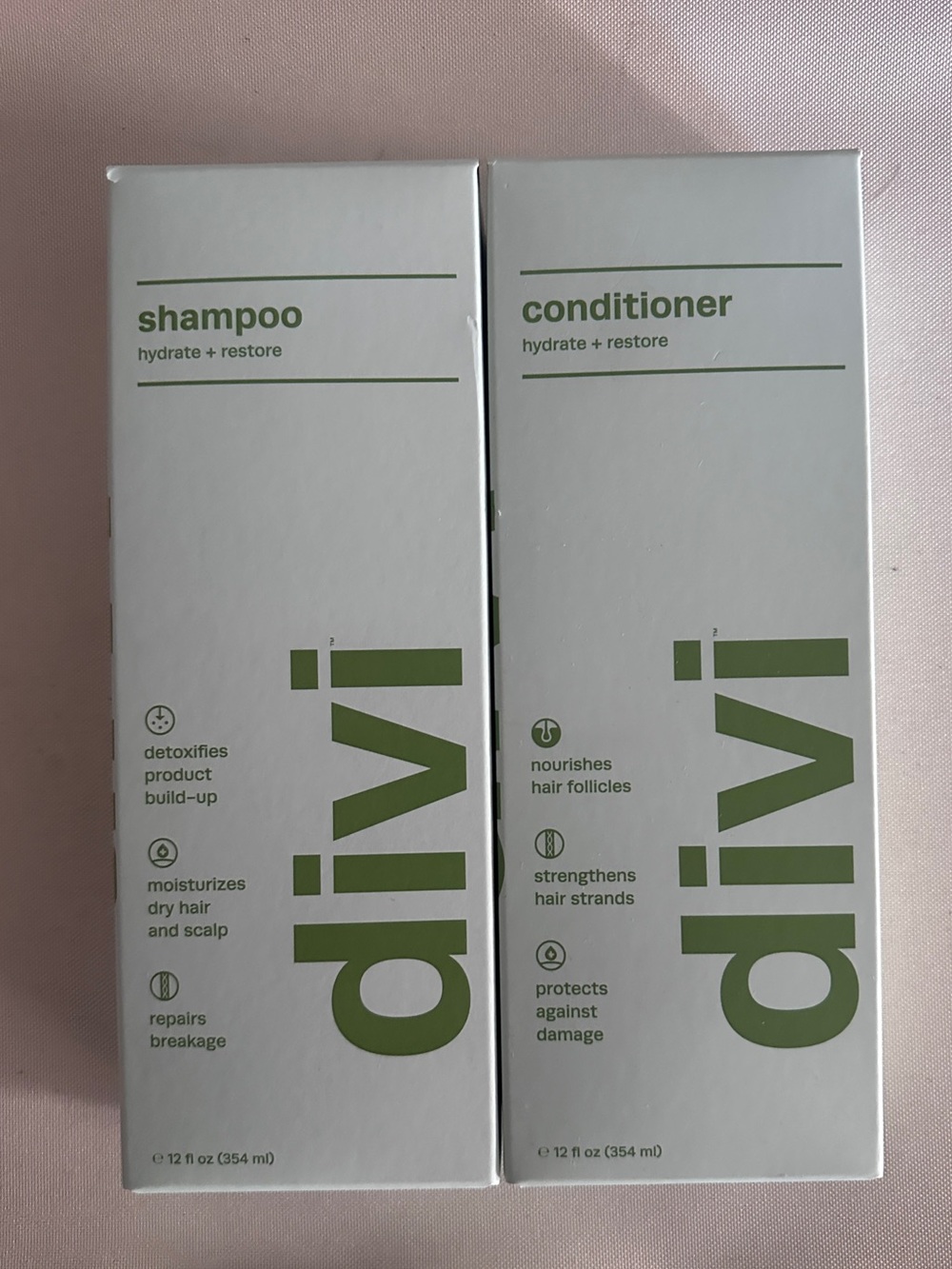 divi Hydrate + Restore Shampoo & Conditioner - White and Olive Green